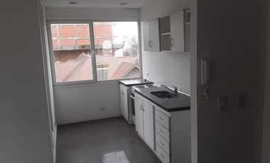 Oficina en venta. Muy luminosa.