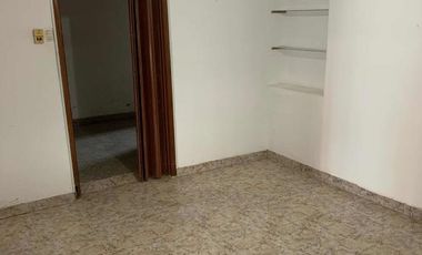 Casa en venta - 2 dormitorios 1 baño 1 cochera - 130mts2  - Mechita