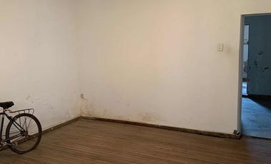 Casa en venta - 2 dormitorios 1 baño 1 cochera - 130mts2  - Mechita