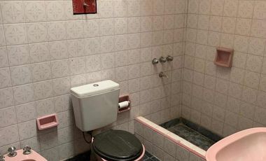 Casa en venta - 2 dormitorios 1 baño 1 cochera - 130mts2  - Mechita