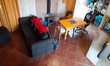CASA EN VENTA CON GRAN FONDO 4 AMBIENTES EN SAN VICENTE CANNING