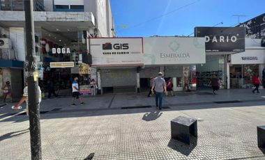 Excelente Local en peatonal - Lomas De Zamora