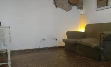 Casa en Venta - 3 dormitorios 1 baño - 80mts2  - Remedios De Escalada