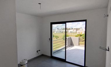 Casa en Venta Santa Elisa, Pilar del Este