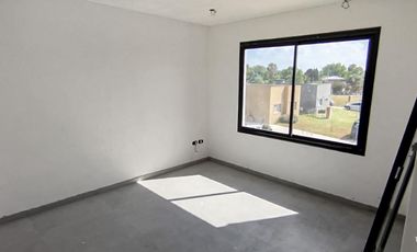 Casa en Venta Santa Elisa, Pilar del Este