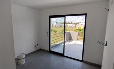 Casa en Venta Santa Elisa, Pilar del Este