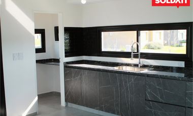 Casa en Venta Santa Elisa, Pilar del Este