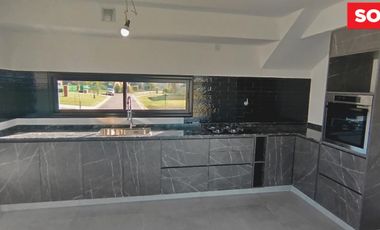 Casa en Venta Santa Elisa, Pilar del Este