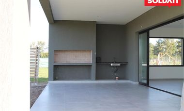 Casa en Venta Santa Elisa, Pilar del Este