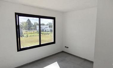 Casa en Venta Santa Elisa, Pilar del Este
