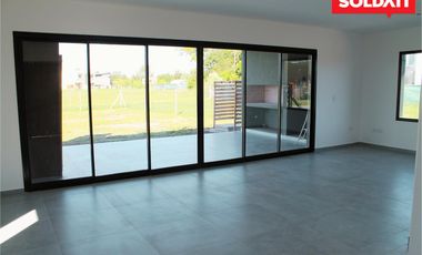 Casa en Venta Santa Elisa, Pilar del Este