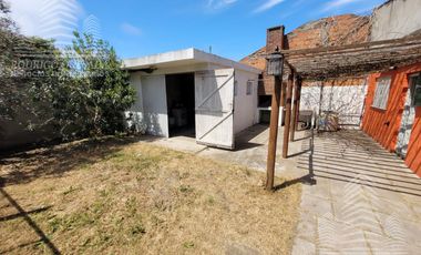|CASA CON TODOS LOS SERVICIOS EN ZONA ALTA DE  MAR DE AJO|