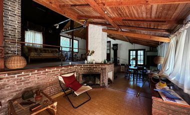 Casa en  venta en el Delta de Tigre con frente al Río Carapachay