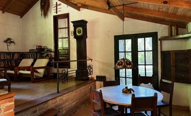 Casa en  venta en el Delta de Tigre con frente al Río Carapachay