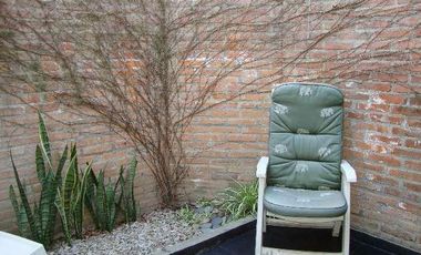 TRIPLEX DE 4  AMB , COCHERA en Venta en Ramos Mejia