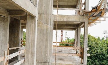 Departamento-venta 1 dormitorio-contrafrente-45  metros-Pozo -Avenida 7-La Plata