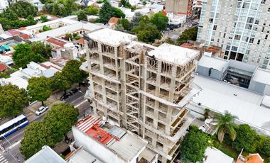 Departamento-venta 1 dormitorio-contrafrente-45  metros-Pozo -Avenida 7-La Plata