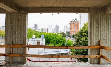 Departamento-venta 1 dormitorio-contrafrente-45  metros-Pozo -Avenida 7-La Plata