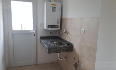 3 DORMITORIOS, PLAYROOM y SERVICIO. LOTE INTERNO.