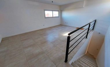 3 DORMITORIOS, PLAYROOM y SERVICIO. LOTE INTERNO.