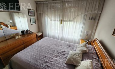 Venta casa de 4 ambientes con cochera y jardin en Ezpeleta