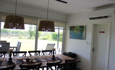 Venta casa 3 dormitorios en Country Nautico Isla Santa Monica, Delta
