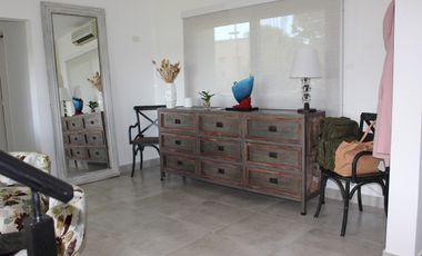 Venta casa 3 dormitorios en Country Nautico Isla Santa Monica, Delta