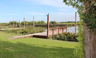 Venta casa 3 dormitorios en Country Nautico Isla Santa Monica, Delta