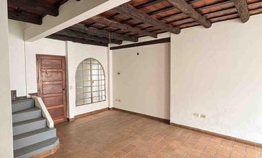 PH en venta - 4 Dormitorios 2 Baños - 162mts2 - La Plata