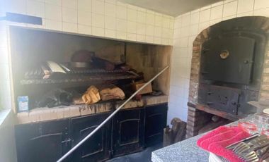Casa en venta - 3 Dormitorios 3 Baños - Cochera - 2.000Mts2 - Escobar