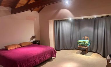 Casa en venta - 3 Dormitorios 3 Baños - Cochera - 2.000Mts2 - Escobar