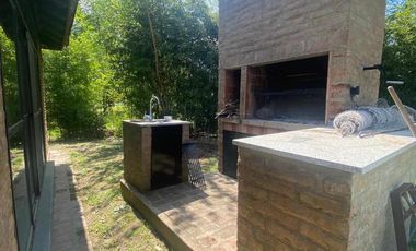 Casa en venta - 3 Dormitorios 3 Baños - Cochera - 2.000Mts2 - Escobar