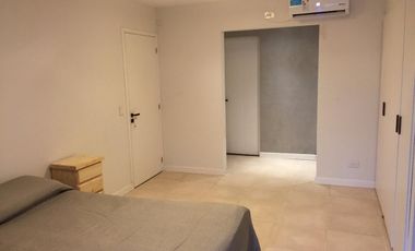 Venta Casa 5 Ambientes con Piscina en Costa Esmeralda.
