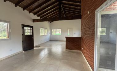 Venta Casa a estrenar - Lobos Salvador Maria- 2 habitaciones