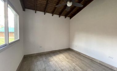Venta Casa a estrenar - Lobos Salvador Maria- 2 habitaciones