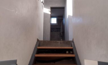Casa en venta - 2 Dormitorios 2 Baños - 90mts2 - La Plata