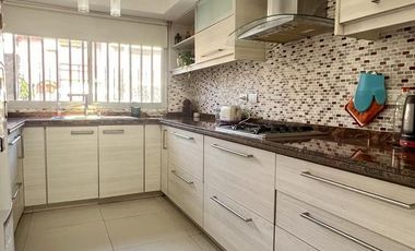 VENTA CASA EN HAEDO CHICO