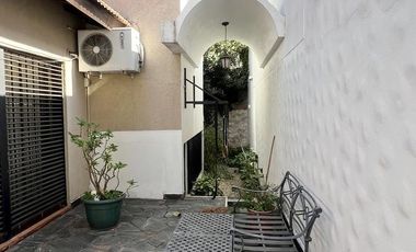 VENTA CASA EN HAEDO CHICO