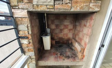 Departamento de 2 ambientes con cochera descubierta en Gerli