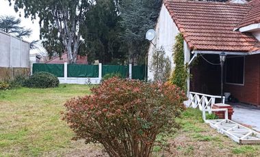 Casa y terreno en venta - 3 dormitorios 2 baños  - 800mts2 - San Bernardo Del Tuyu
