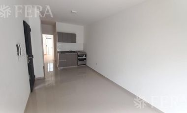 Venta de Departamento 2 ambientes con patio en Wilde (30409)