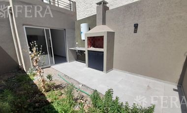 Venta de Departamento 2 ambientes con patio en Wilde (30409)