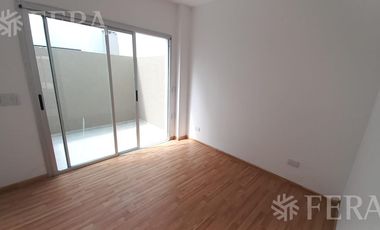 Venta de Departamento 2 ambientes con patio en Wilde (30409)