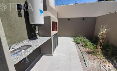 Venta de Departamento 2 ambientes con patio en Wilde (30409)