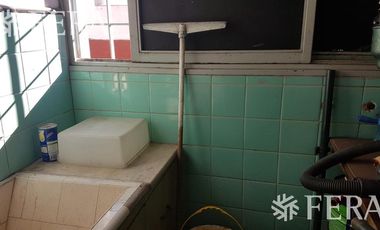 Venta de PH 5 ambientes apto profesional con local en Wilde