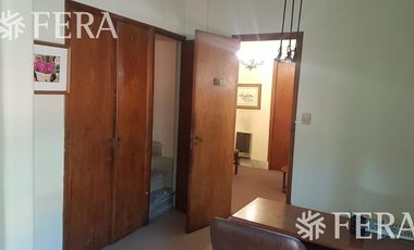 Venta de PH 5 ambientes apto profesional con local en Wilde