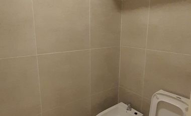Imponente Chalet de 9 amb sobre Lote de 2.000 m2!