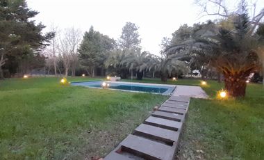 Imponente Chalet de 9 amb sobre Lote de 2.000 m2!