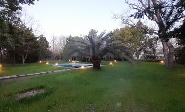 Imponente Chalet de 9 amb sobre Lote de 2.000 m2!