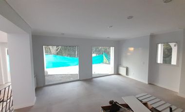 Imponente Chalet de 9 amb sobre Lote de 2.000 m2!